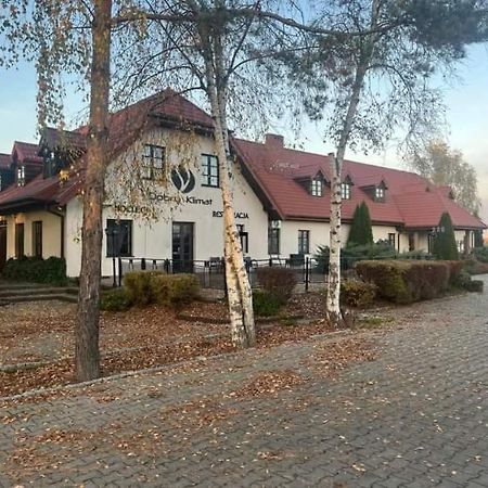 Dobry Klimat Hotel Uniejow Bagian luar foto